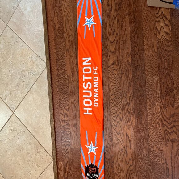 8 NEW Scarves .DYNAMO Houston Soccer Team - Picture 3 of 8